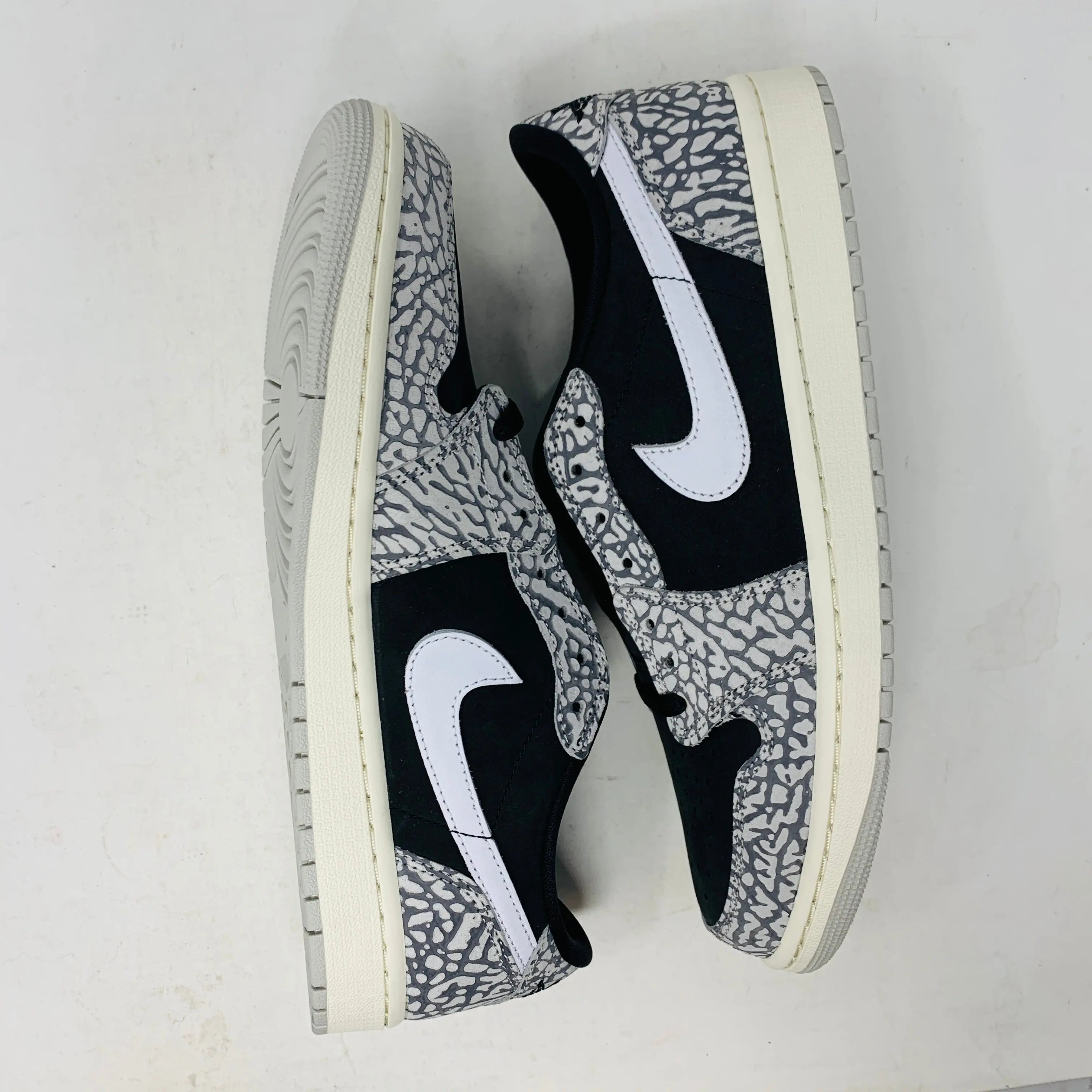 Jordan 1 Retro Low OG Black Cement