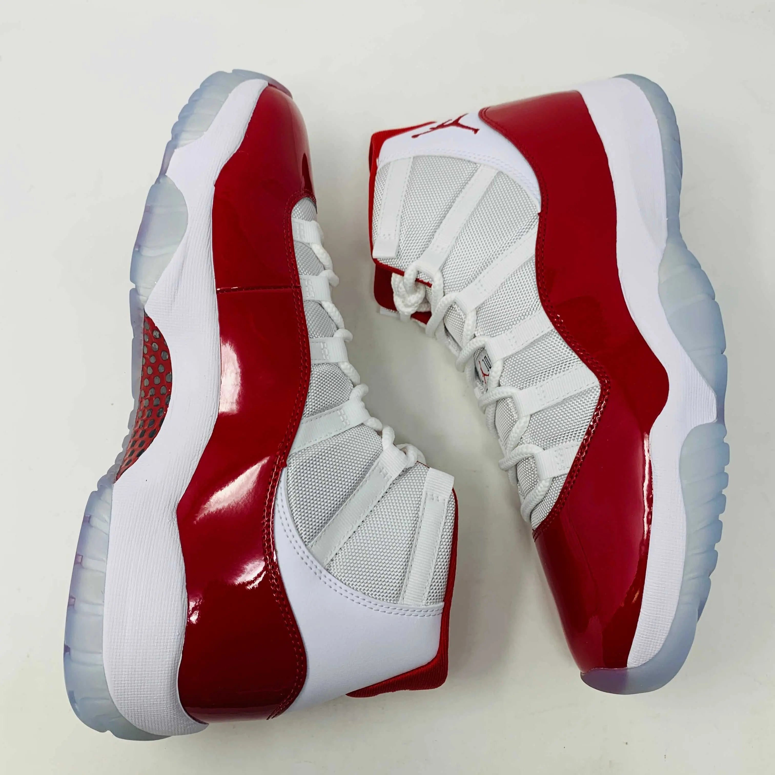 Jordan 11 Retro Cherry (2022)