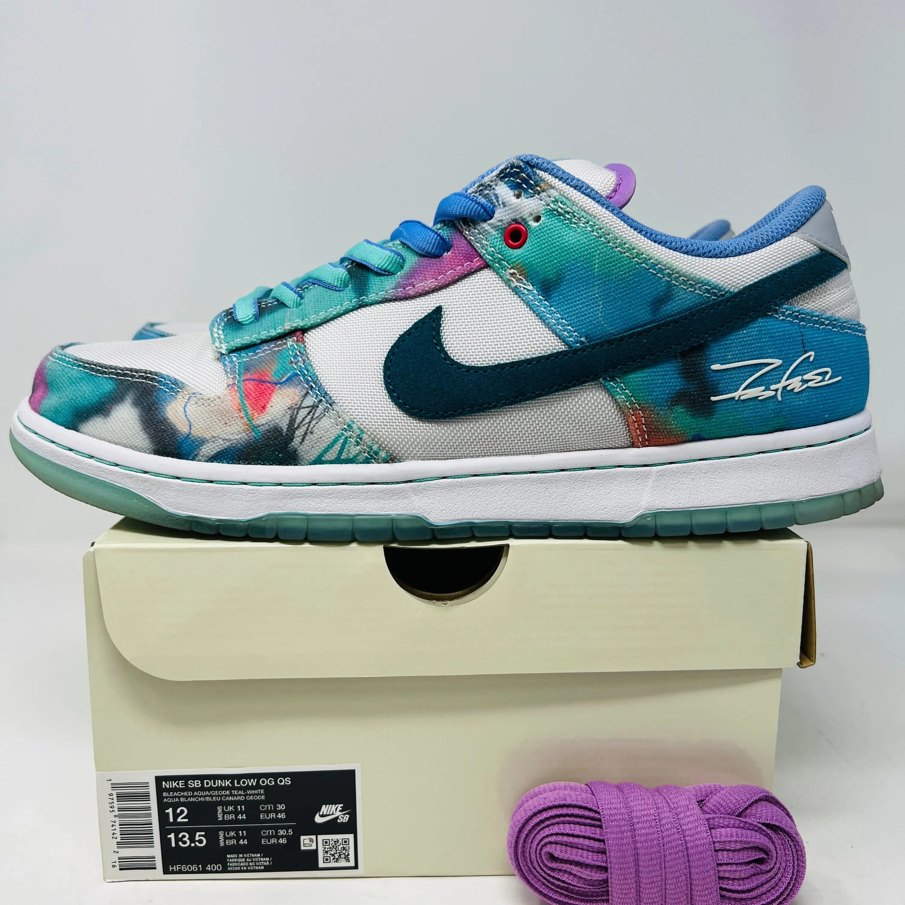 Nike SB Dunk Low Futura Laboratories Bleached Aqua