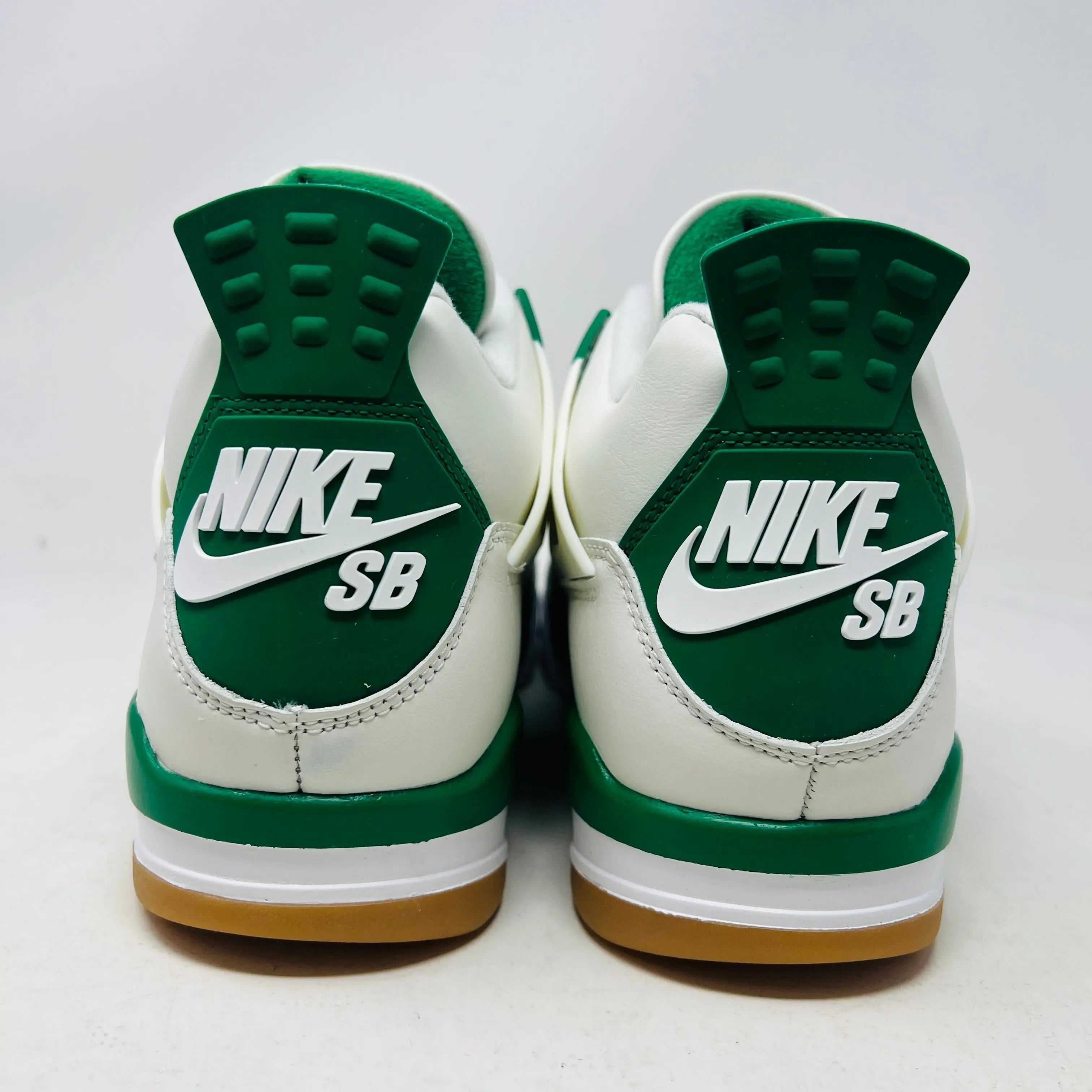 Jordan 4 SB Pine Green