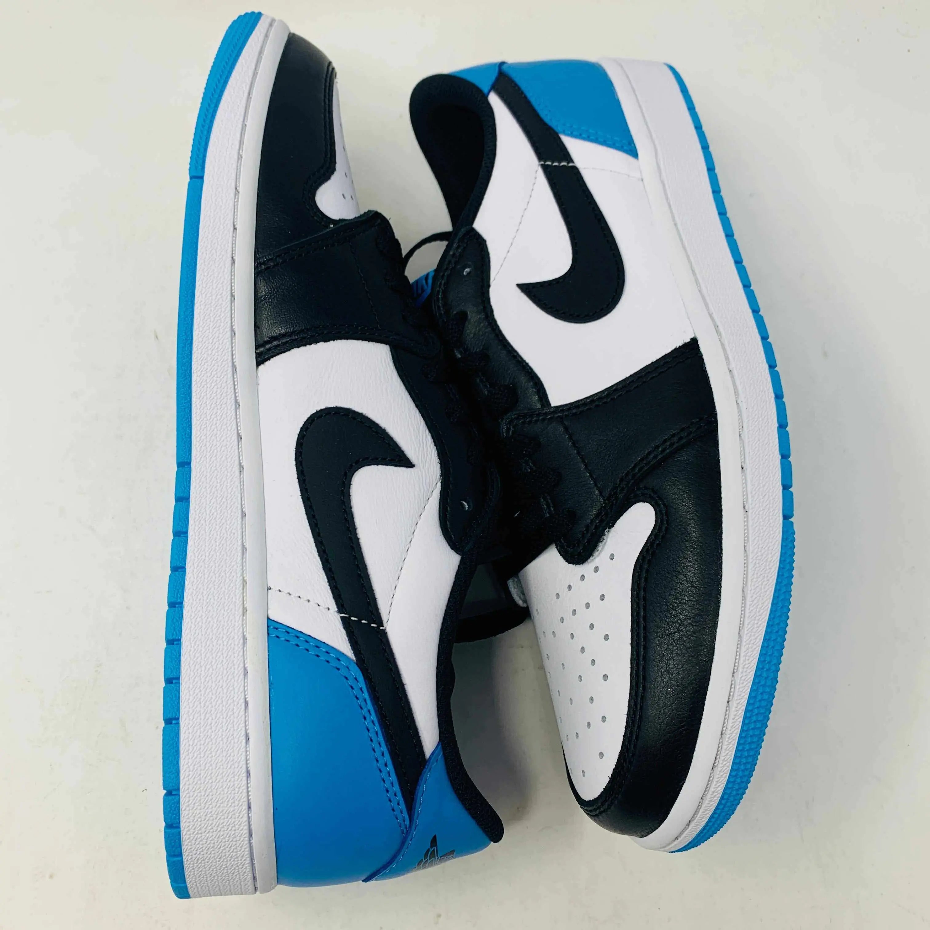 Jordan 1 Low OG Powder Blue